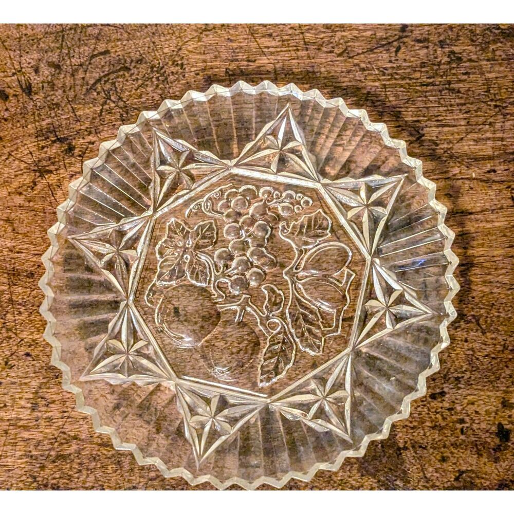 FEDERAL GLASS Platter Pressed Glass Fruit Design Scalloped Sawtooth Edge 11.25"